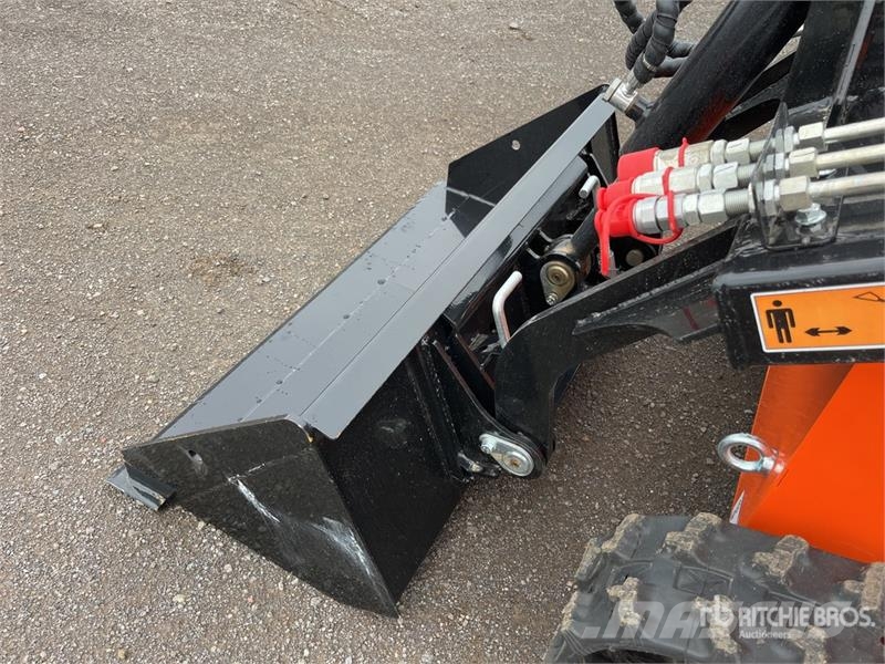 SDLOOL SL36CD Mini Skid Steer Loader (Unused) Skid steer loaders