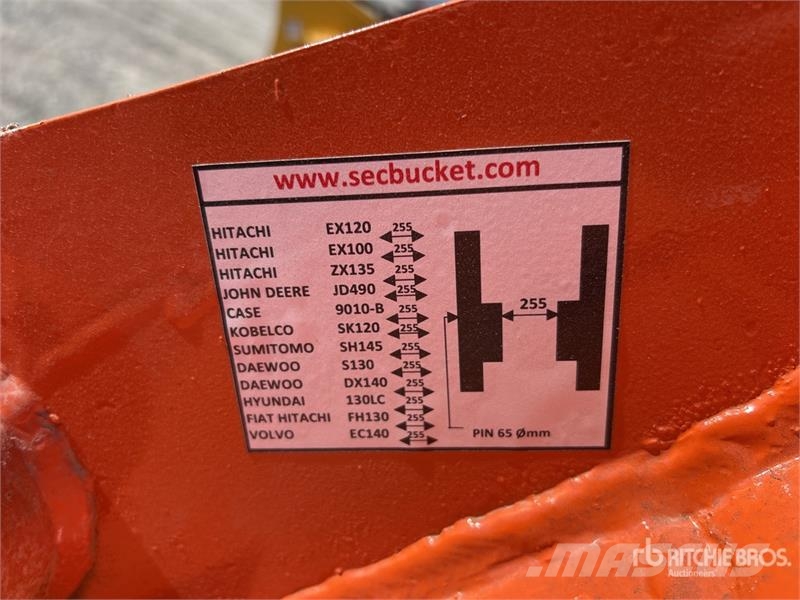 SEC 1700 mm Cleanup Excavator Bucket - Fits 12 Ton (Un دلاء