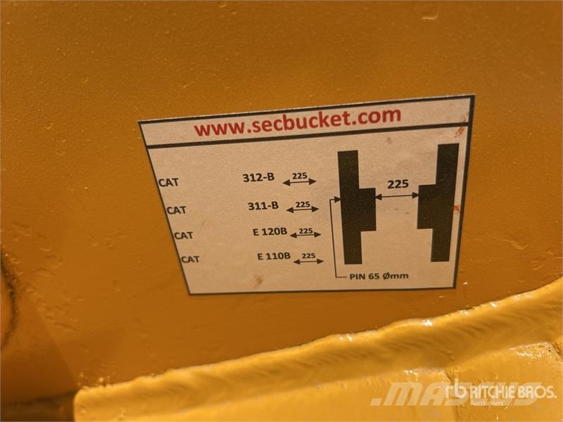 SEC 1700 mm Cleanup Excavator Bucket - Fits 12 Ton (Un دلاء