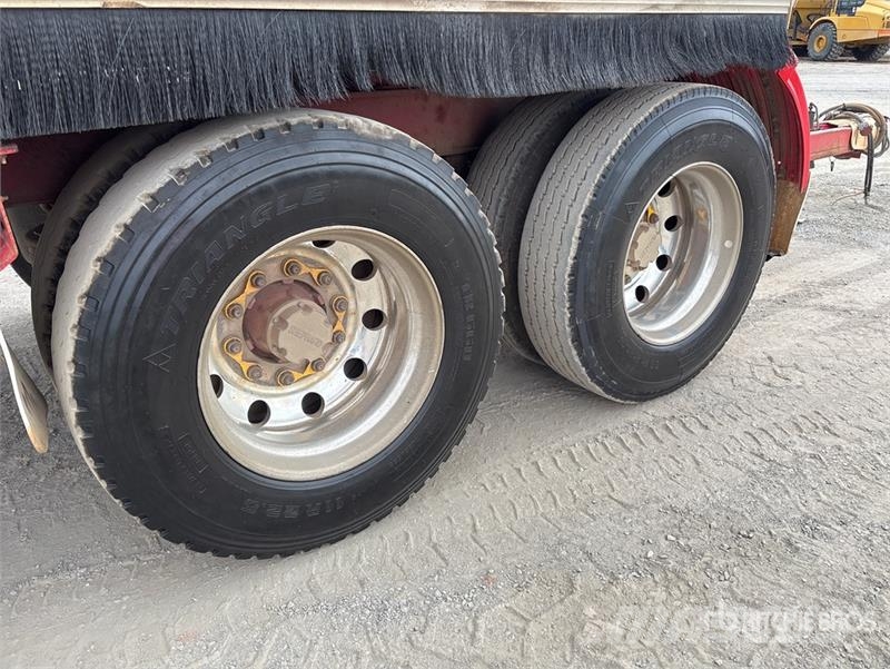 Shephard 7.6 m Quad Dog End Dump Trailer Самоскиди