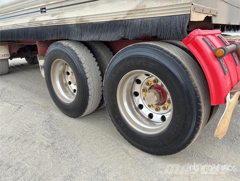 Shephard 7.6 m Quad Dog End Dump Trailer Самоскиди