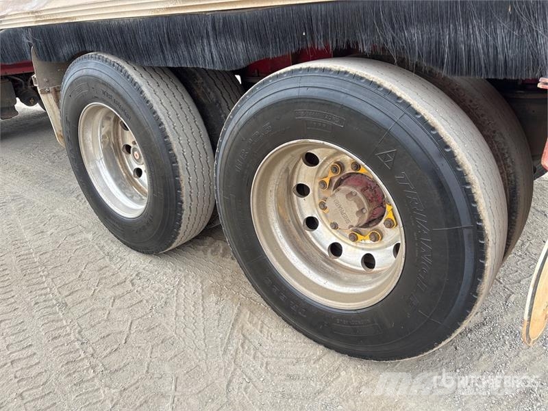 Shephard 7.6 m Quad Dog End Dump Trailer Самоскиди