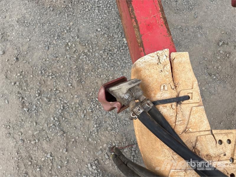 Shephard 7.6 m Quad Dog End Dump Trailer Самоскиди