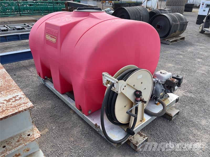 Silvan 1500 L Skid Mounted Poly Water Tank Fuel and additive tanks