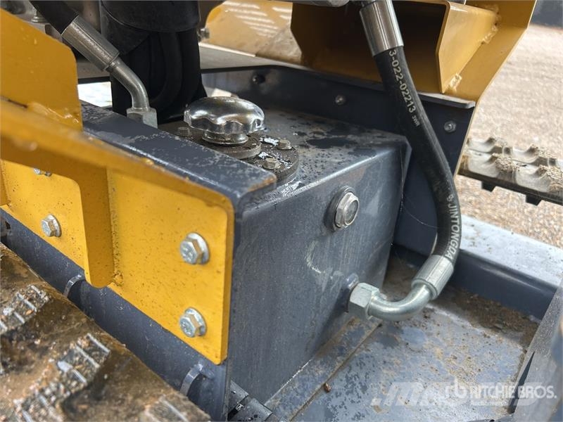 SKLP X1200 Stand-On Self-Loading Mini Crawler Conc Accessori per Calcestruzzo