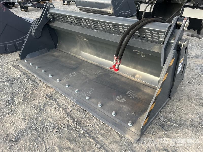 Skyway WBCT-4IN1 1885 mm Multi-Purpose Skid Steer Buckets