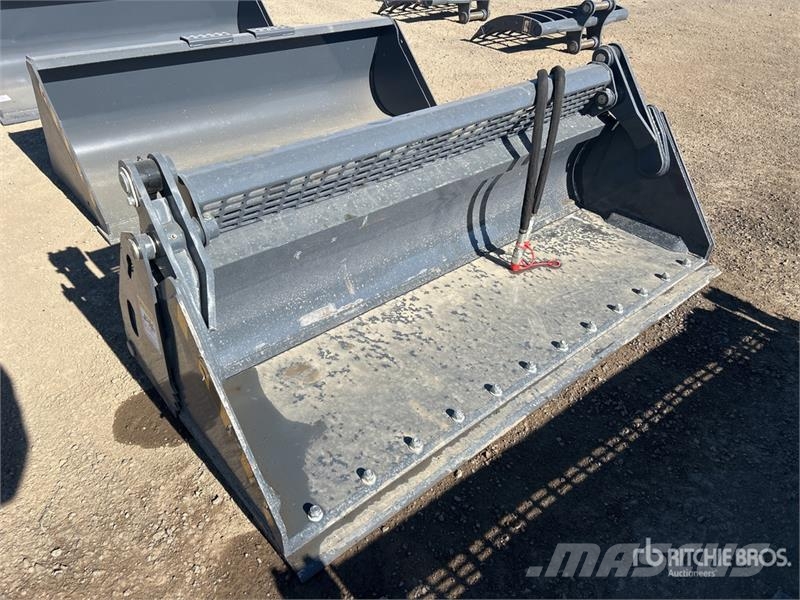 Skyway WBCT-4IN1 1885 mm Multi-Purpose Skid Steer Buckets