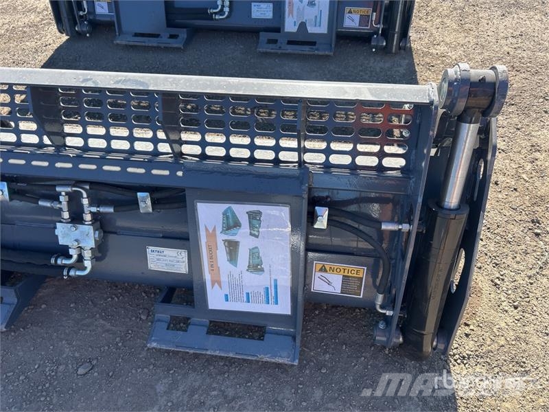 Skyway WBCT-4IN1 1885 mm Multi-Purpose Skid Steer Buckets