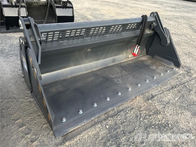 Skyway WBCT-4IN1 1885 mm Multi-Purpose Skid Steer Buckets