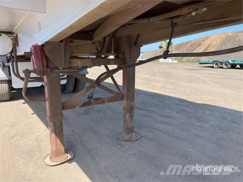 Sloanebuilt 10.5 m Tri/A End Dump Trailer Reboques basculantes