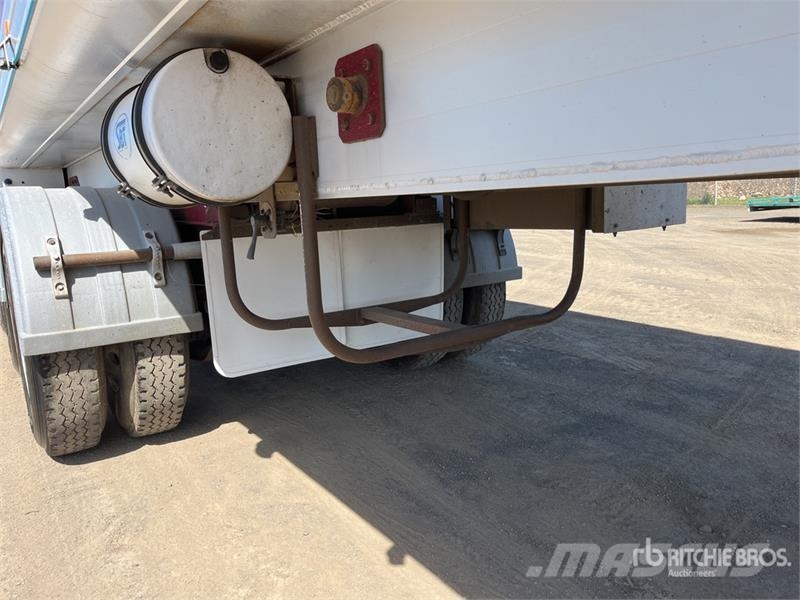 Sloanebuilt 10.5 m Tri/A End Dump Trailer Reboques basculantes