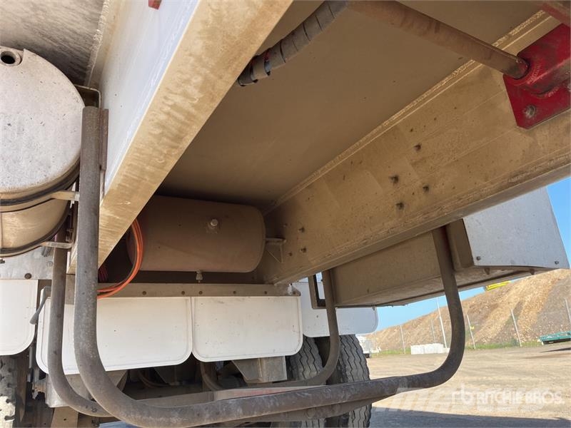 Sloanebuilt 10.9 m Tri/A End Dump Trailer Reboques basculantes