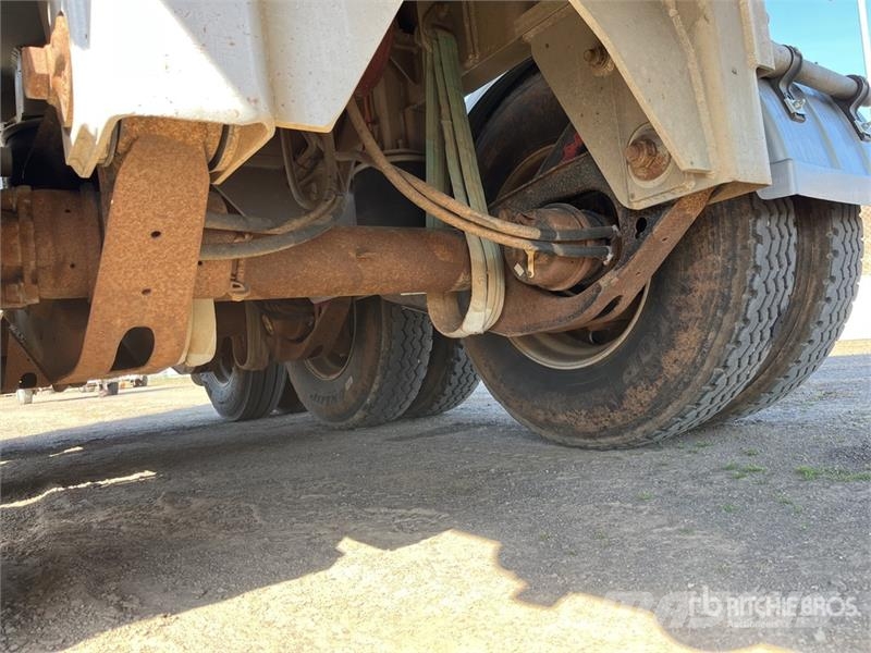 Sloanebuilt 10.9 m Tri/A End Dump Trailer Reboques basculantes