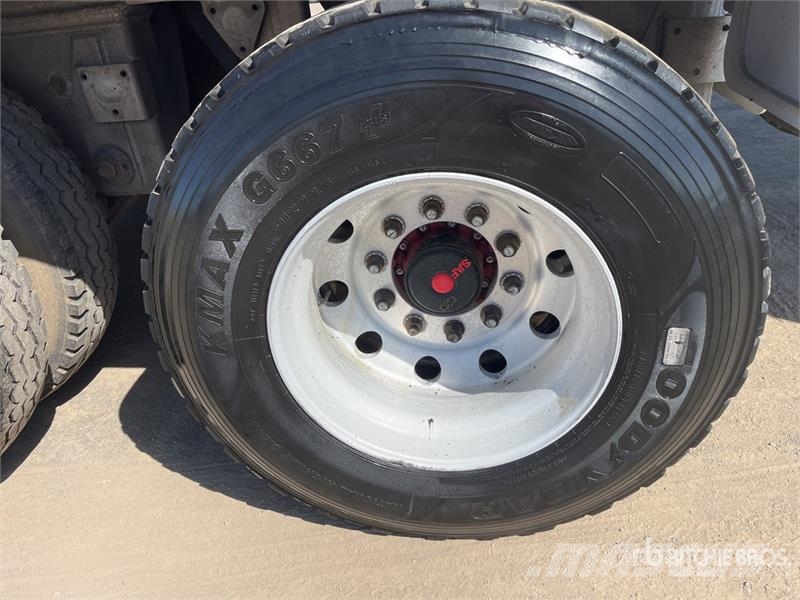 Sloanebuilt 10.9 m Tri/A End Dump Trailer Reboques basculantes