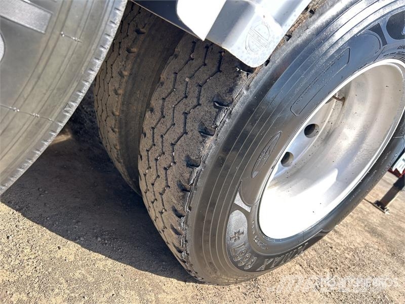 Sloanebuilt 7 m Tri/A B-Double Lead Rollback End D Reboques basculantes