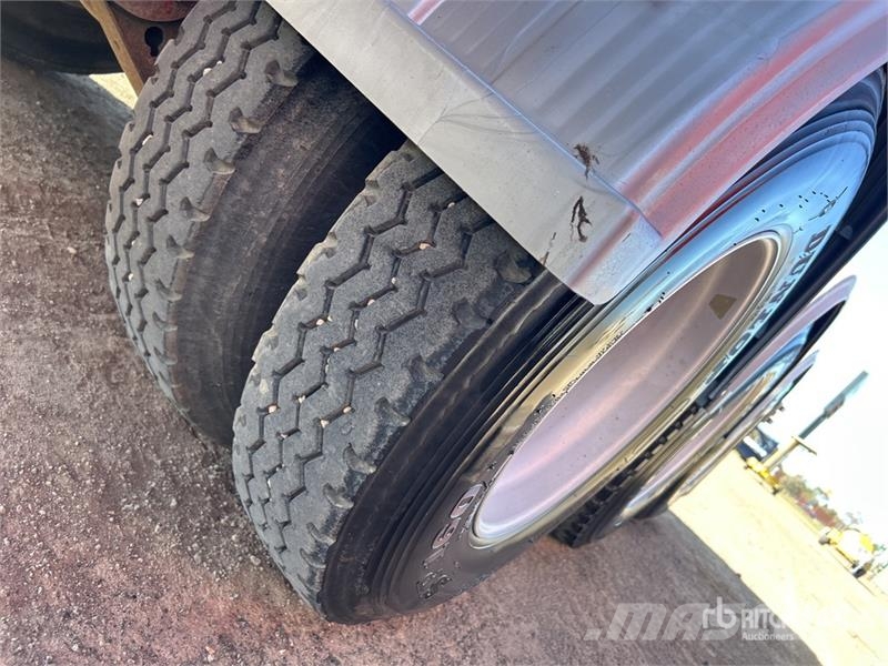Sloanebuilt 7 m Tri/A B-Double Lead Rollback End D Reboques basculantes