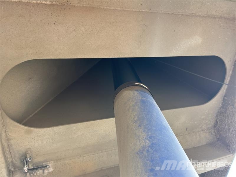 Sloanebuilt 8.2 m Quad Dog End Dump Trailer Tipphengere