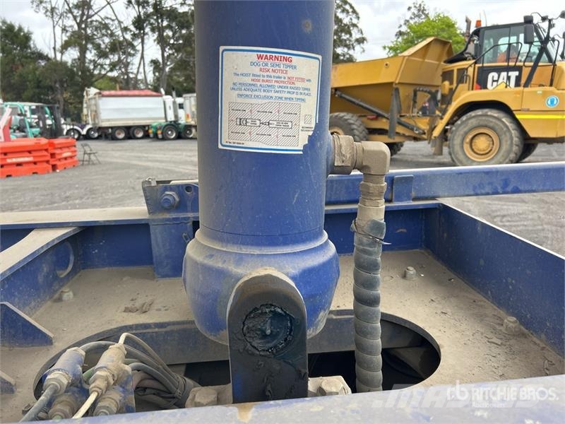 Sloanebuilt 8.2 m Quad Dog End Dump Trailer Tipphengere
