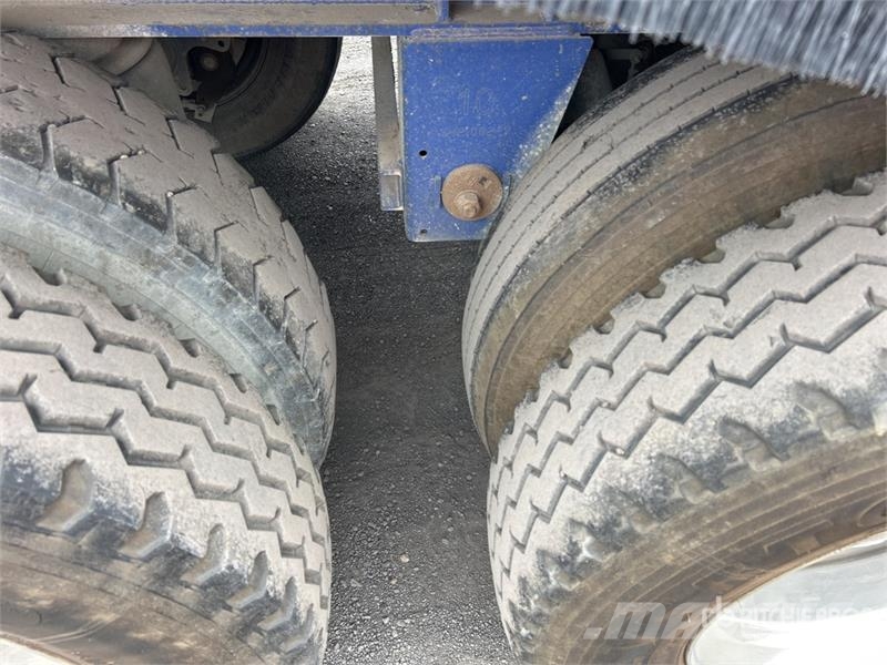 Sloanebuilt 8.2 m Quad Dog End Dump Trailer Tipphengere