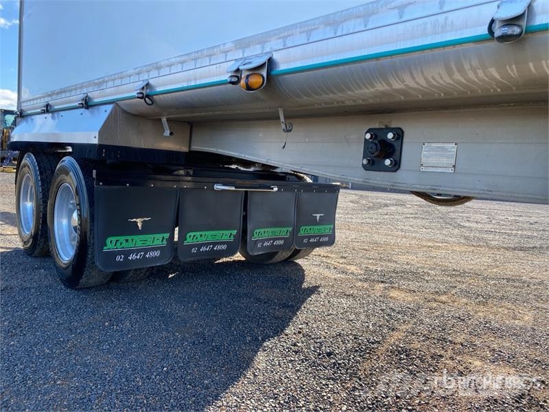 Sloanebuilt 8 m Quad Dog End Dump Trailer Bañera