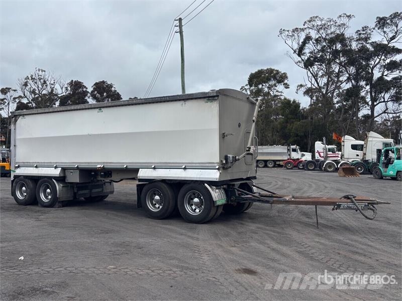 Sloanebuilt 8 m Quad Dog End Dump Trailer Bañera