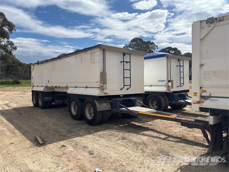 Sloanebuilt Quad Dog 8.1 m End Dump Trailer Самоскиди