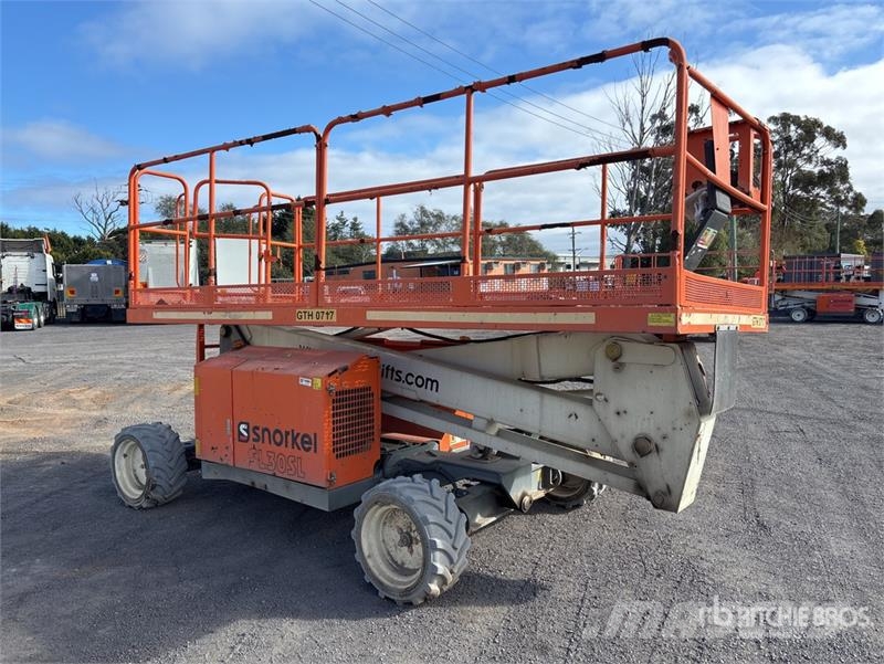Snorkel SL30SL Diesel Scissor Lift (Inoperable) Scissor lifts