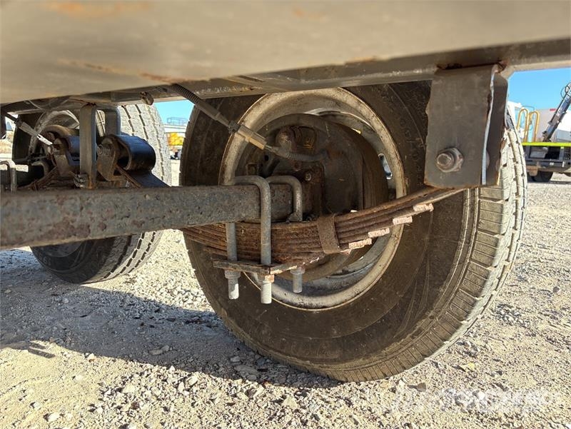 SOUTHERN CROSS 2.4 m Bogie/A Equipment Trailer Car carrier