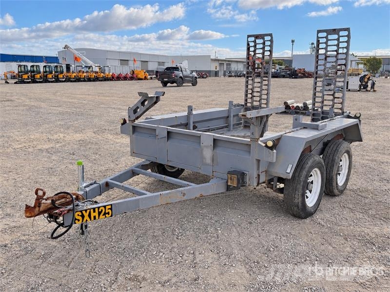 SOUTHERN CROSS 2.4 m Bogie/A Equipment Trailer Car carrier