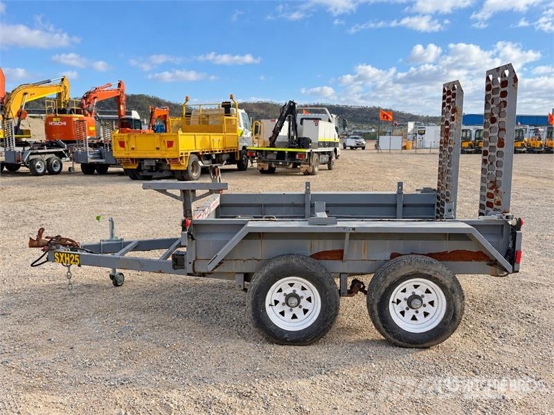 SOUTHERN CROSS 2.4 m Bogie/A Equipment Trailer Car carrier