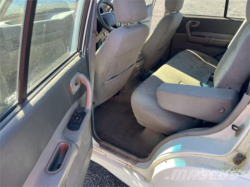 Ssangyong 290Z 4x2 Dual Cab Pickup Drugi