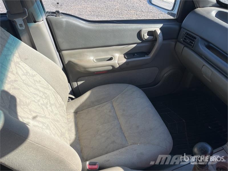 Ssangyong 290Z 4x2 Dual Cab Pickup Drugi