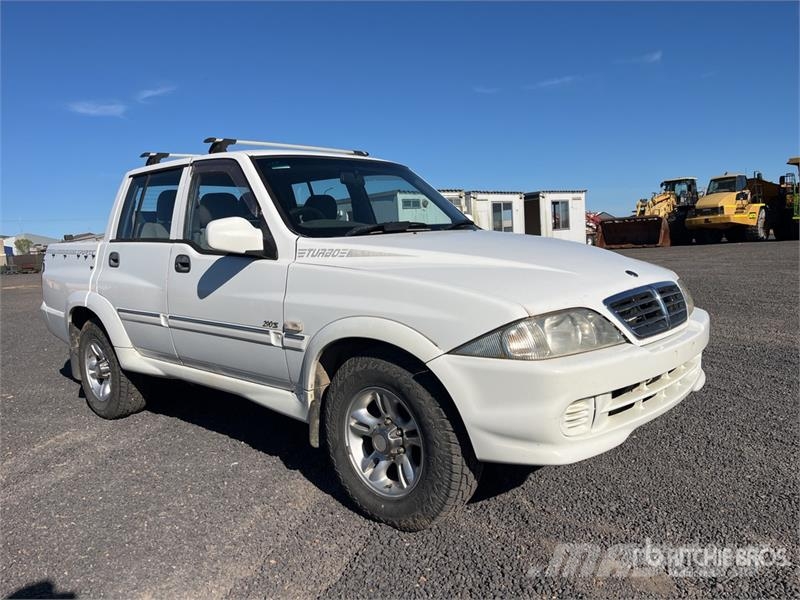 Ssangyong 290Z 4x2 Dual Cab Pickup Drugi
