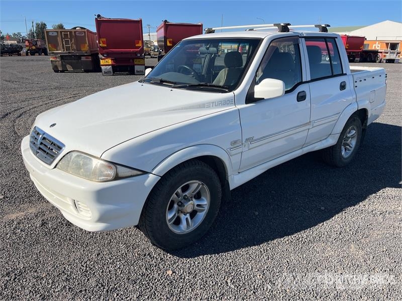 Ssangyong 290Z 4x2 Dual Cab Pickup Drugi