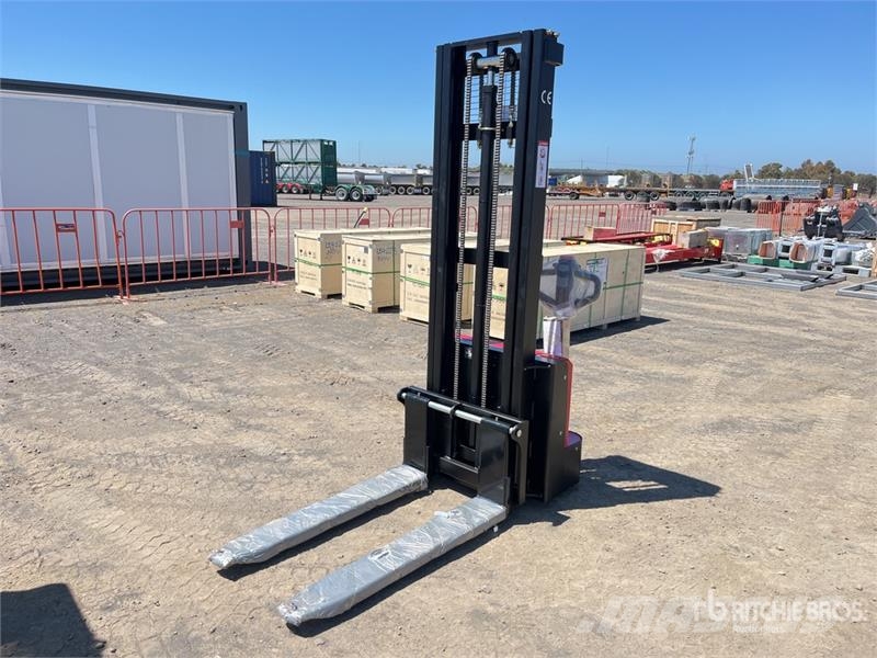  STARVOX CDD15 3300 lb Electric Stacker (Unused) Elektromos gyalogkíséretű targoncák