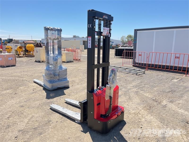  STARVOX CDD15 3300 lb Electric Stacker (Unused) Elektromos gyalogkíséretű targoncák