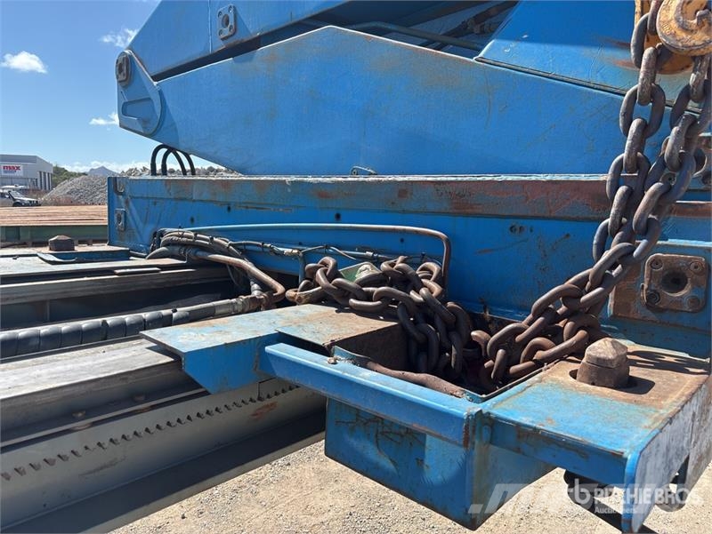 Steelbro 13.6 m Tri/A Side Loading Container Trailer Container trailers