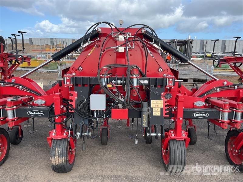 Steketee EC-Weeder 12 m 3-Point 9V Inter-Row Mechanical Wee その他耕運機とアクセサリー・アタッチメント