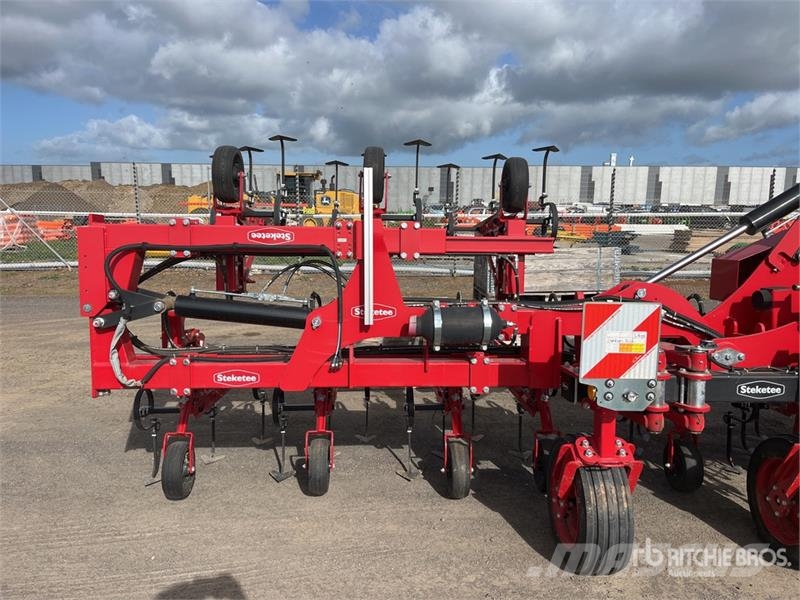 Steketee EC-Weeder 12 m 3-Point 9V Inter-Row Mechanical Wee その他耕運機とアクセサリー・アタッチメント
