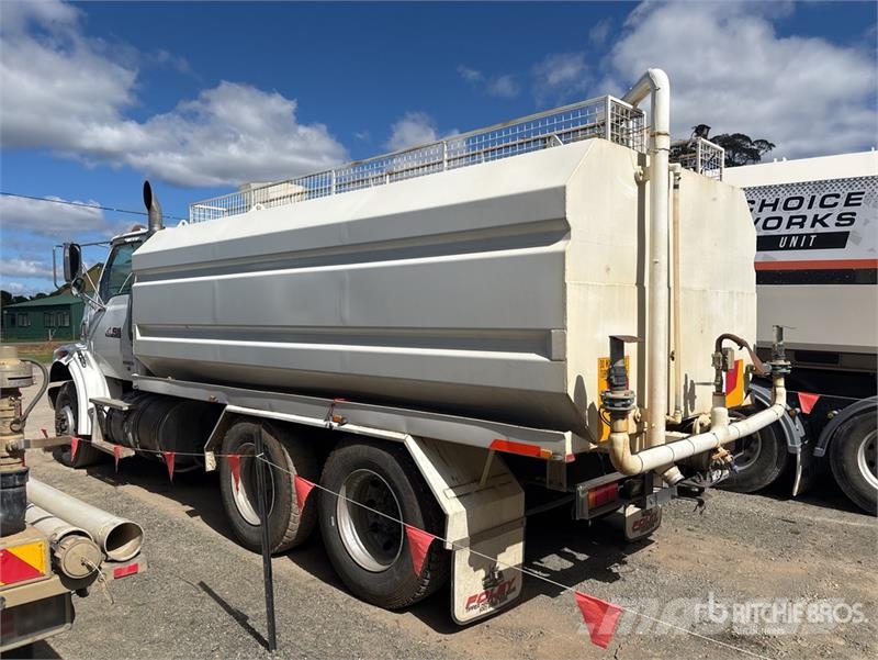 Sterling HX7500 6x4 Water Truck Tovornjaki za vodo