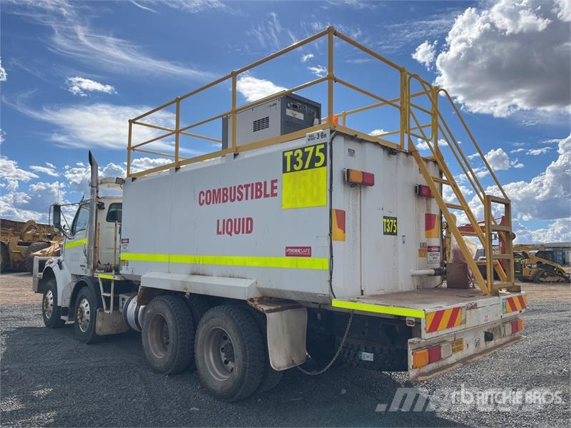 Sterling LT7500 8x4 Twin-Steer Fuel Truck Tanker trucks