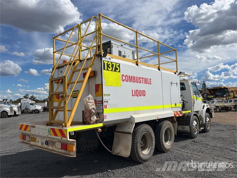 Sterling LT7500 8x4 Twin-Steer Fuel Truck Tanker trucks