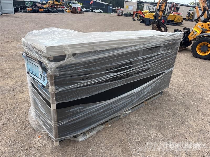 Suihe 7FT-10D-2-01B 2250 mm 10-Drawer Workbench (Unused) Other components