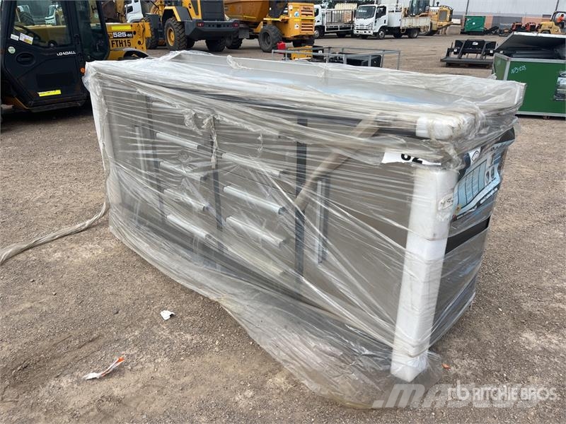Suihe 7FT-10D-2-01B 2250 mm 10-Drawer Workbench (Unused) Other components
