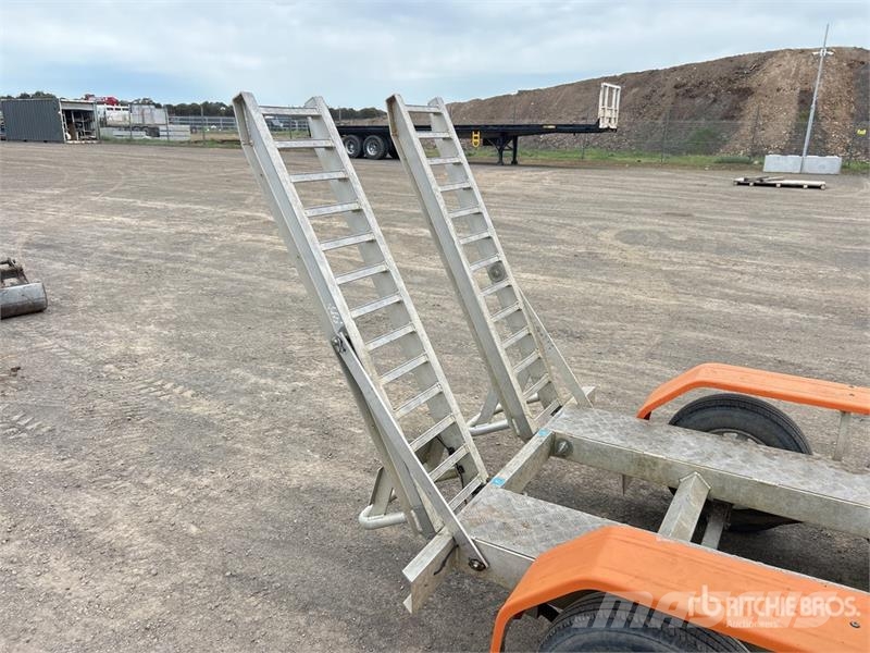 Sureweld Equipment Trailer Járműszállító pótkocsik