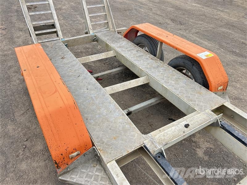 Sureweld Equipment Trailer Járműszállító pótkocsik