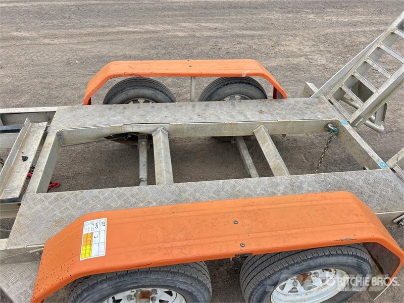 Sureweld Equipment Trailer Járműszállító pótkocsik