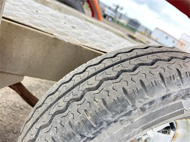 Sureweld Equipment Trailer Járműszállító pótkocsik
