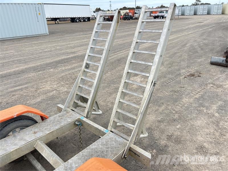 Sureweld Equipment Trailer Járműszállító pótkocsik