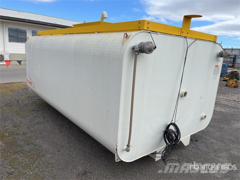 T-REX Industries TRI-15000 L Truck Mounted Water T Fuel and additive tanks